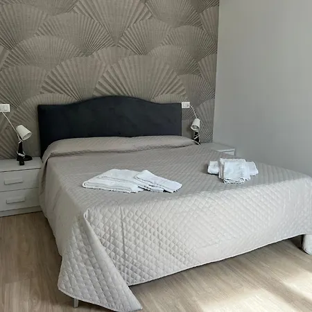 Anversa Szálloda 3*